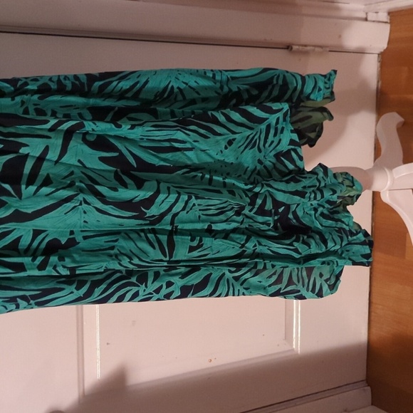 Insight Resort Sleeveless Tropical Sundress Large/XLarge - Picture 3 of 10